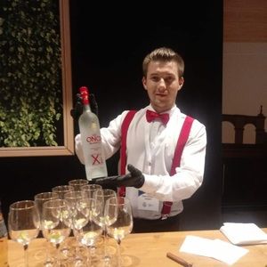 Meet your Posher, Enrique